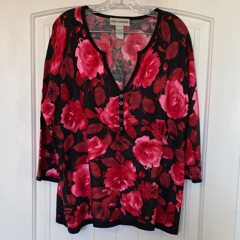 Cathy Daniels Red and Black Floral Blouse